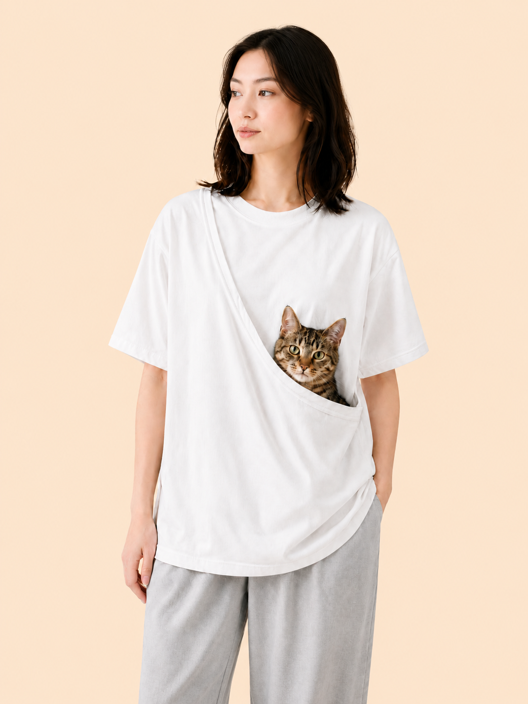 Averello - The Cat Carrier Tee